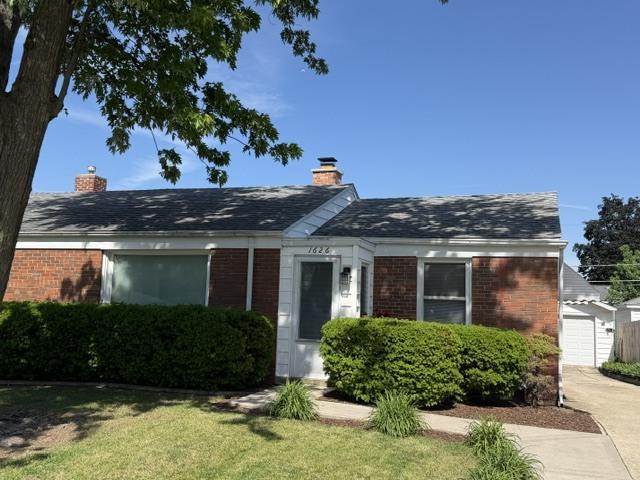 1626 N Prairie Ave., Crest Hill, IL 60403