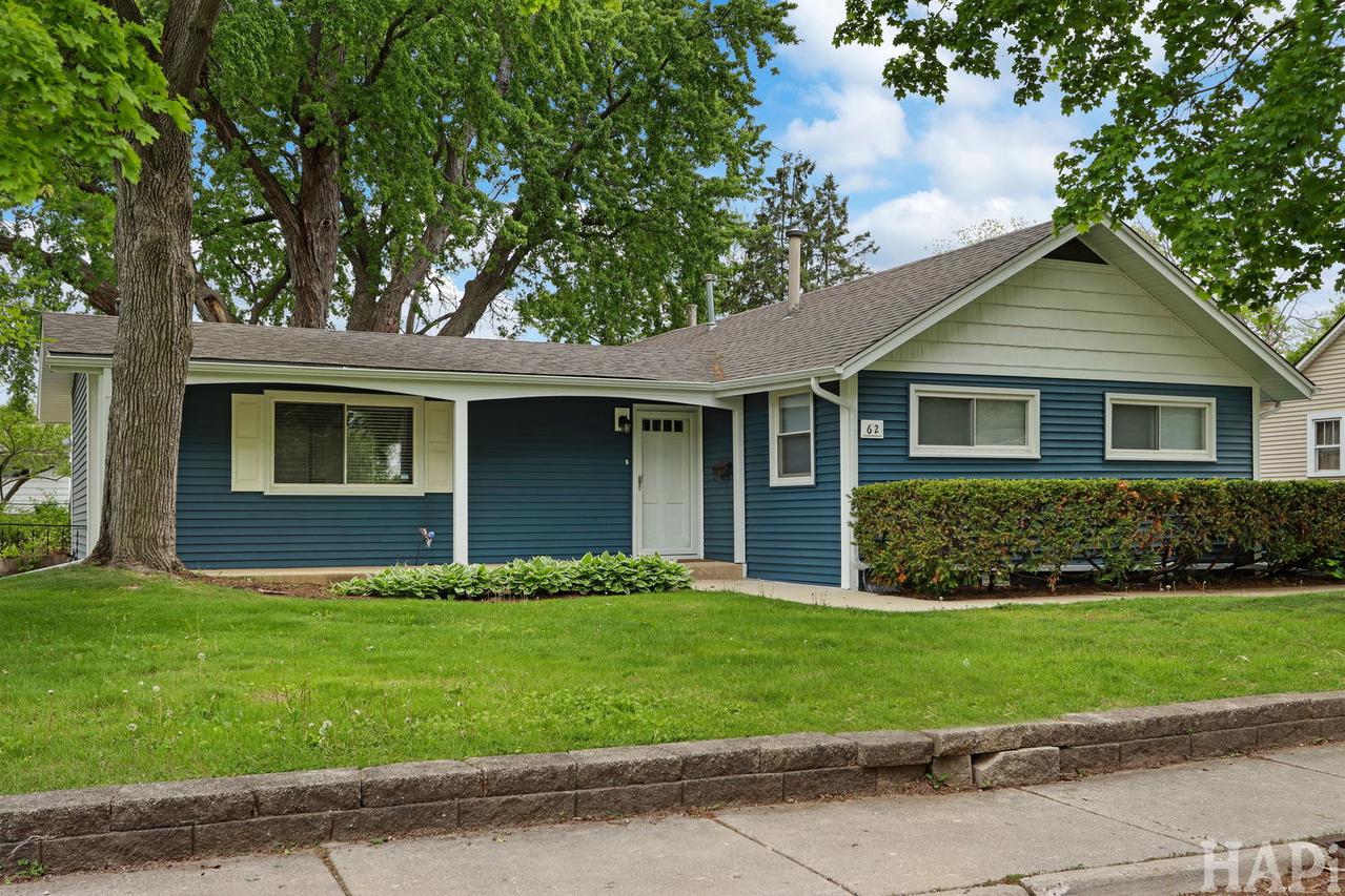 62 Lippincott Rd., Fox Lake, IL 60020