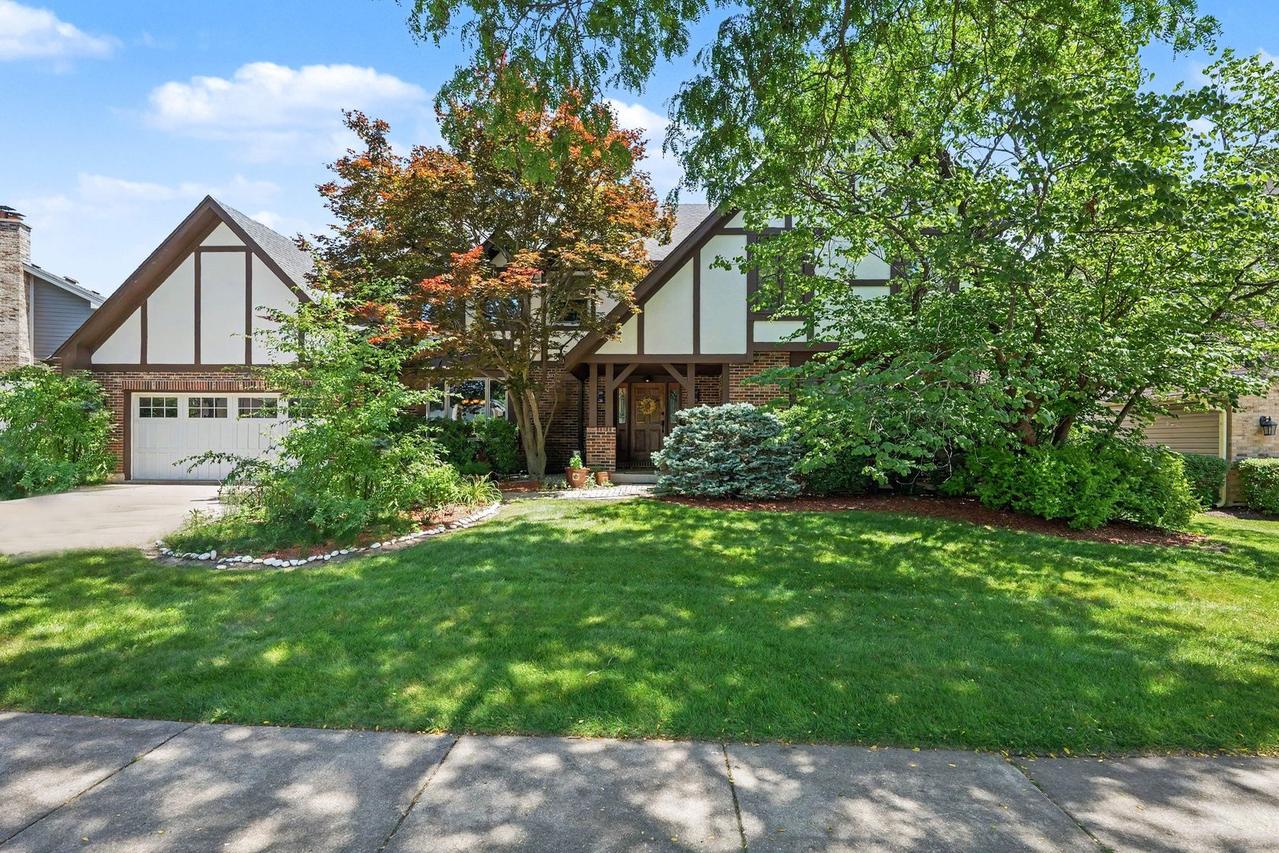 1659 Brittany Ln., Hoffman Estates, IL 60192