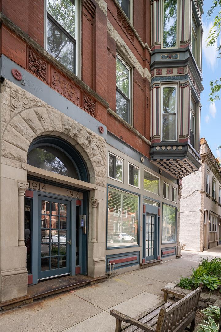 1916 N Sheffield Ave. #2F, Chicago, IL 60614