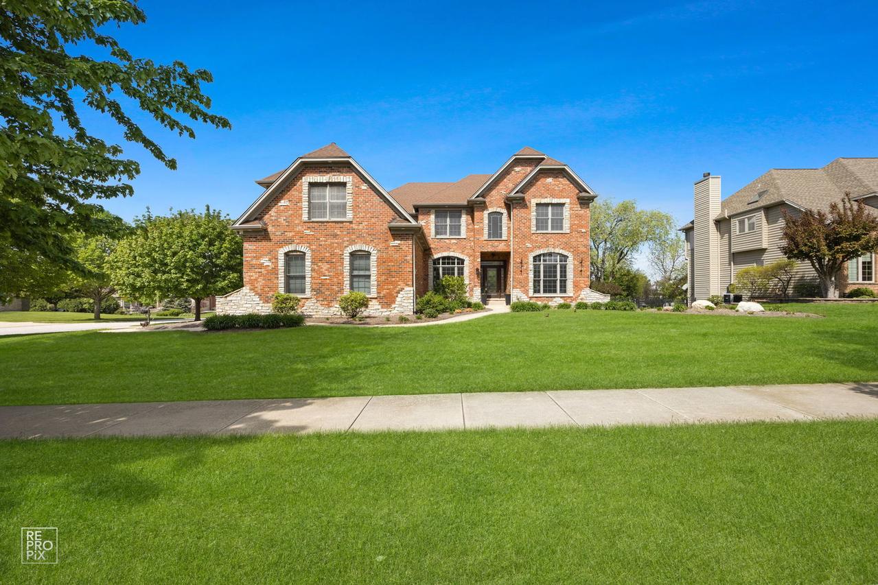 600 Willow St., Sugar Grove, IL 60554