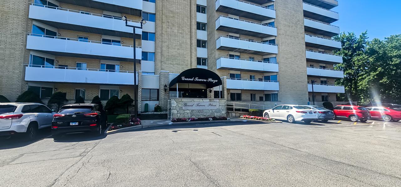 10515 Grand Ave. #203, Franklin Park, IL 60131