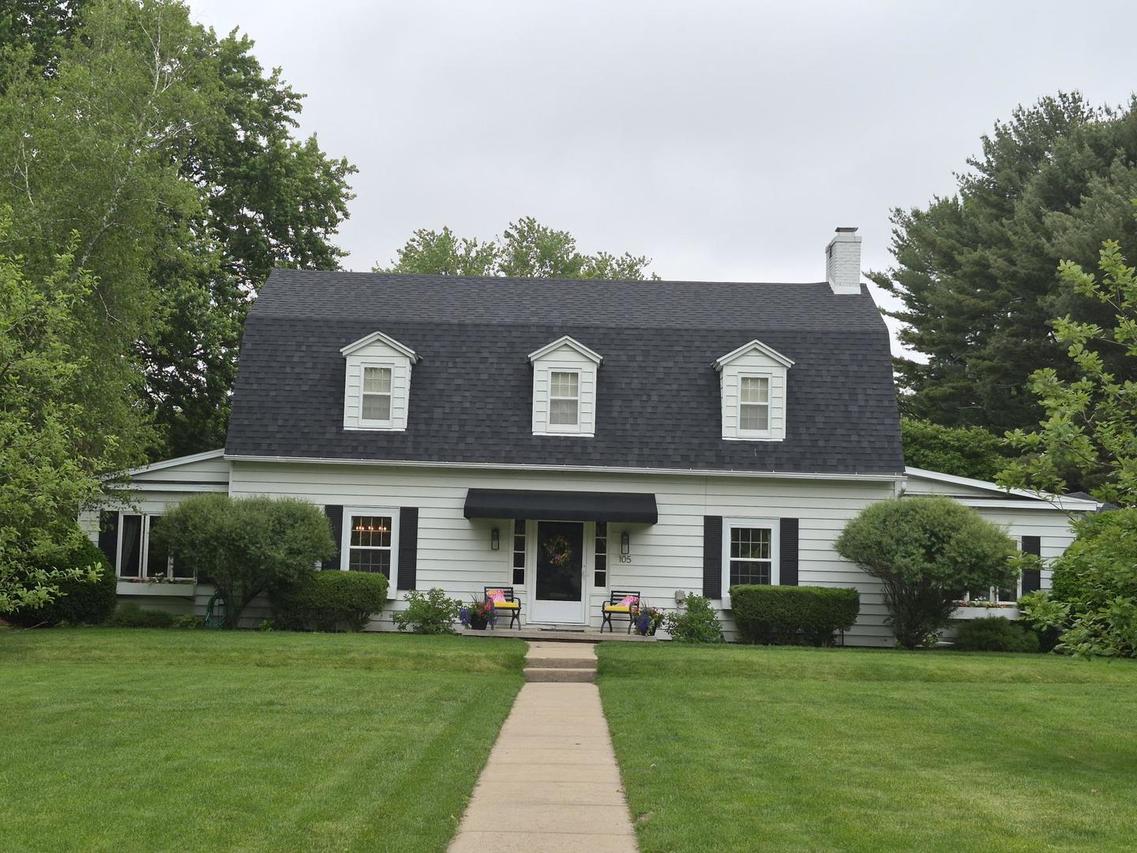 105 N Scandia St., Alpha, IL 61413