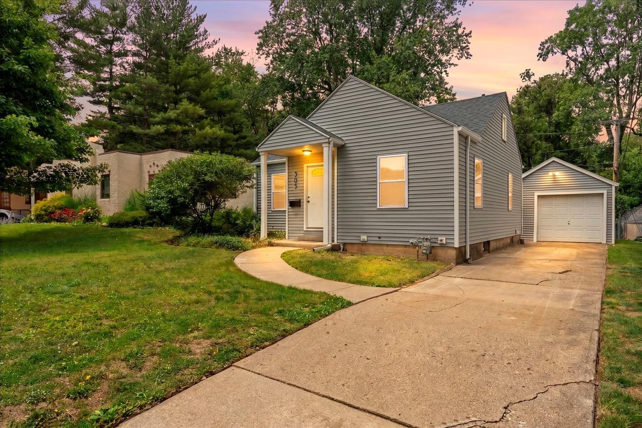 305 S Fair St., Champaign, IL 61821