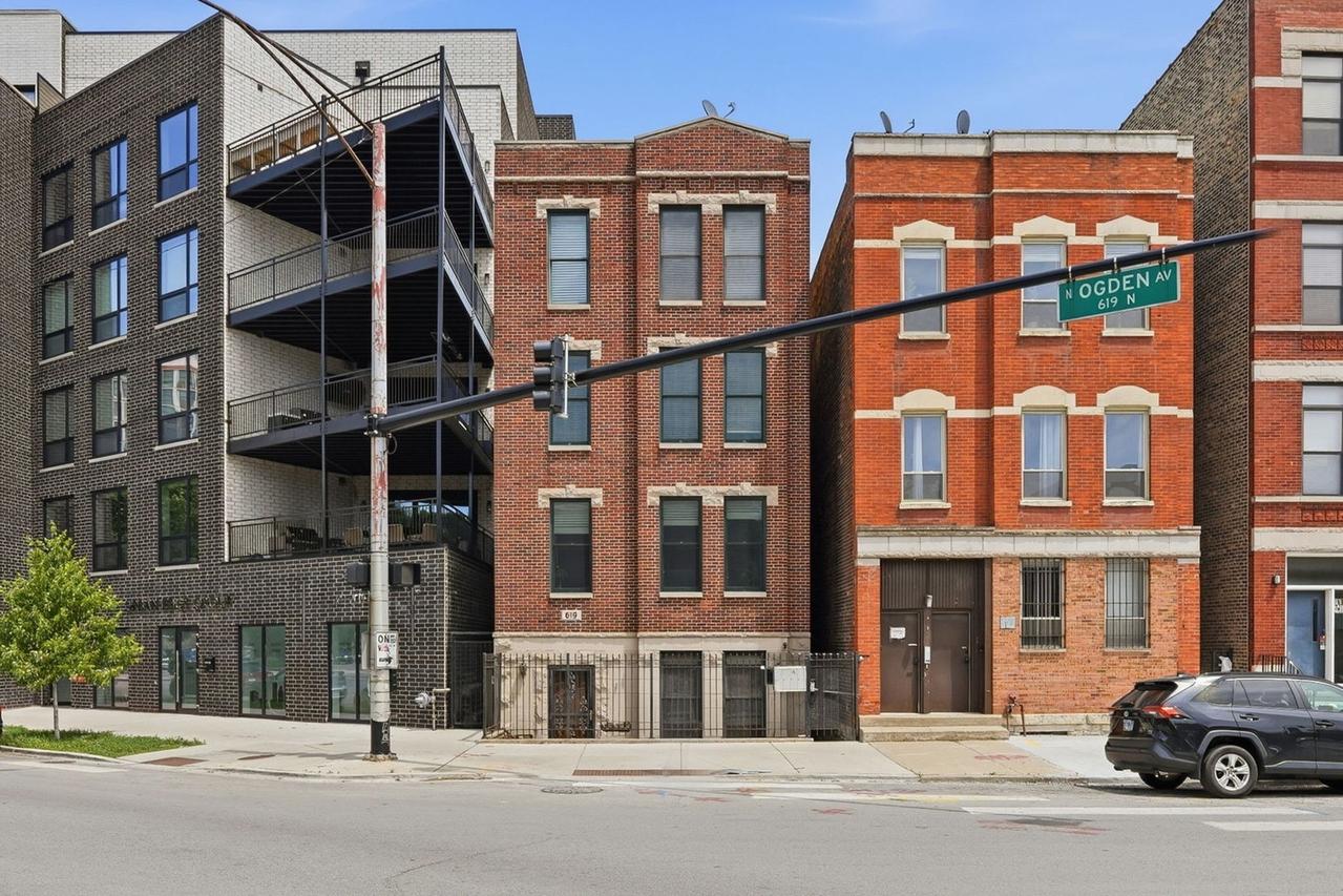619 N Racine Ave. #1, Chicago, IL 60642