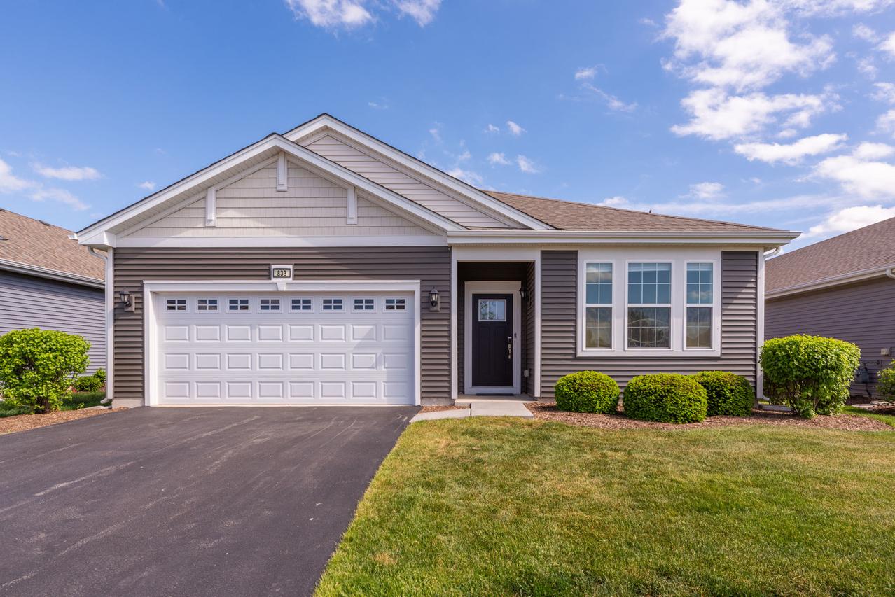 833 Americana Ave., Pingree Grove, IL 60140