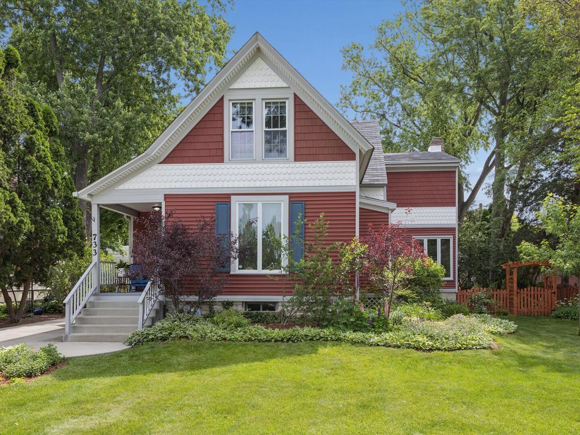 733 N Waiola Ave., La Grange Park, IL 60526