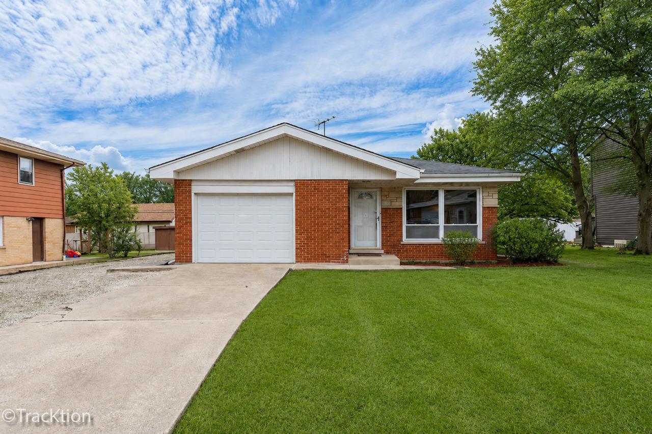 7719 Gail Ave., Darien, IL 60561