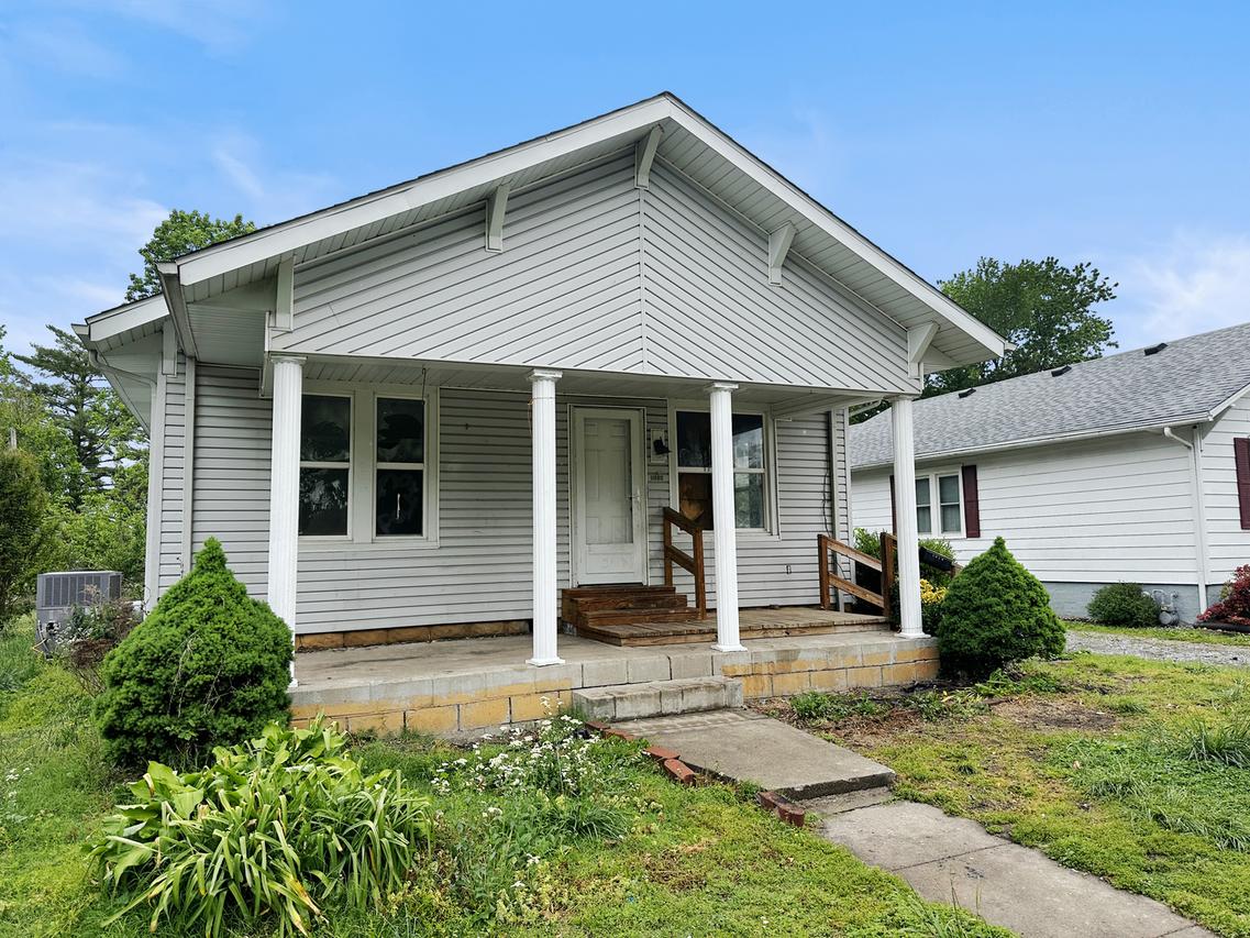 1519 W Madison St., Herrin, IL 62948
