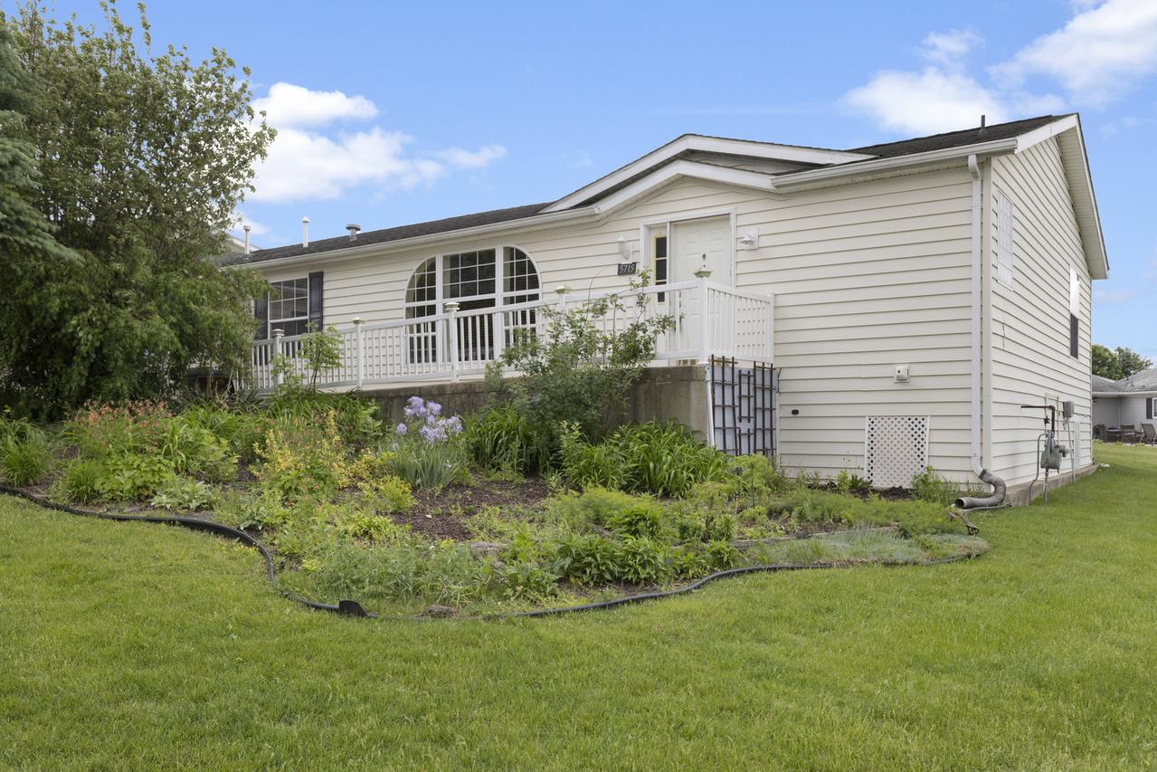 5715 Cypress Ln., Machesney Park, IL 61115