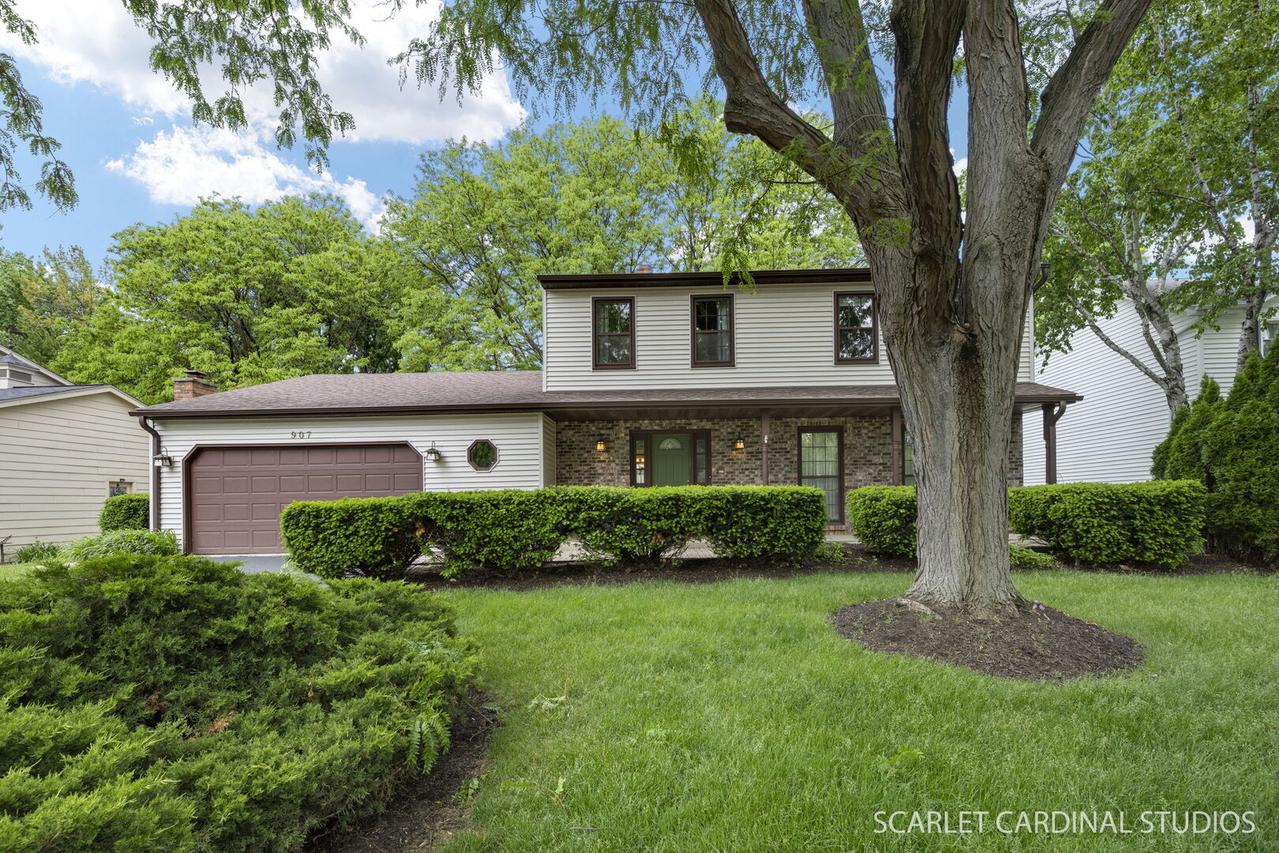 907 Secretariat Dr., Naperville, IL 60540