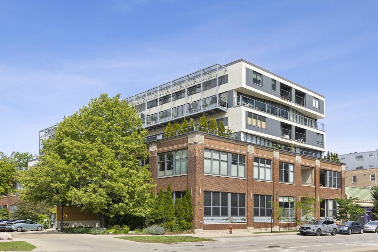 [Address Hidden by Seller], Evanston, IL 60201