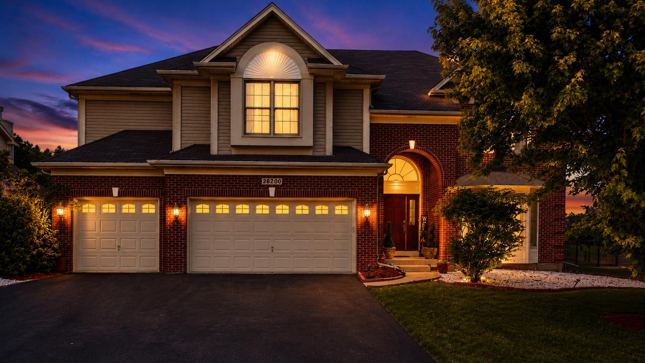 26200 W Chatham Dr., Plainfield, IL 60585