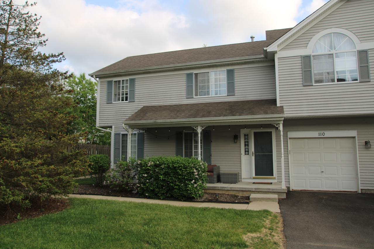 110 Village Creek Dr., Lake In The Hills, IL 60156