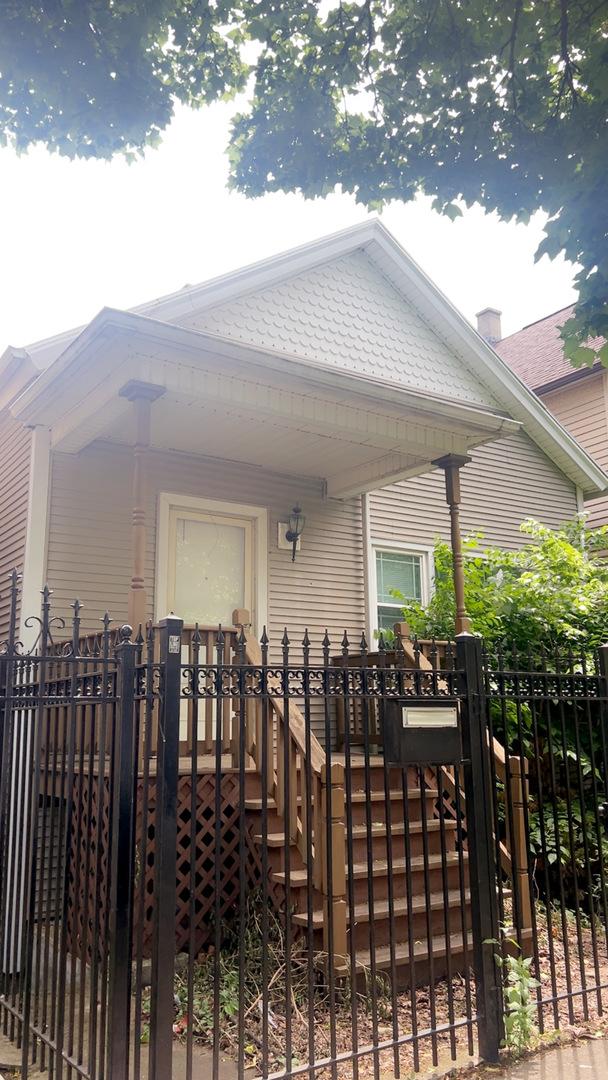 2163 N Rockwell St., Chicago, IL 60647