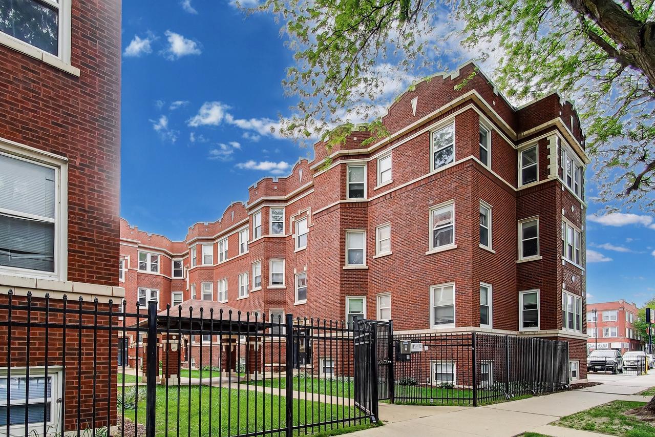 6417 N Greenview Ave. #2E, Chicago, IL 60626