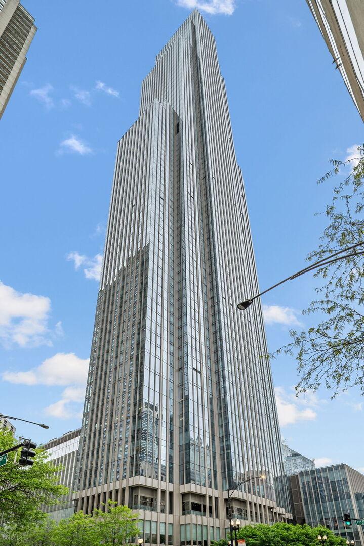 14 W Superior St. #5303, Chicago, IL 60654
