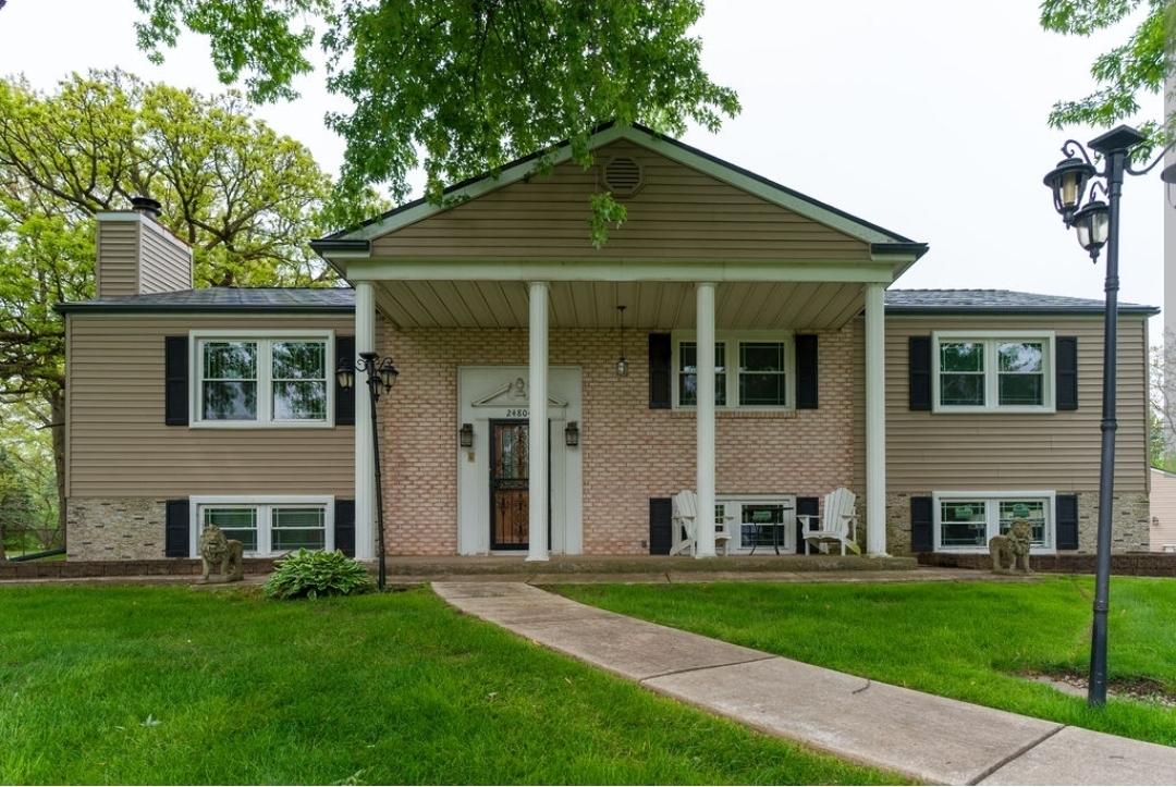 24804 S Oak Ln., Crete, IL 60417