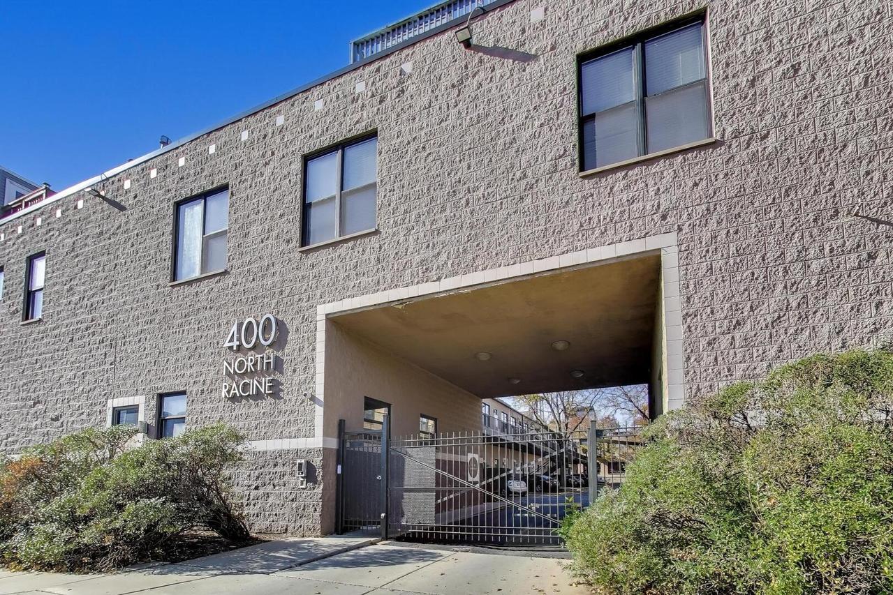 400 N Racine Ave. #204, Chicago, IL 60642