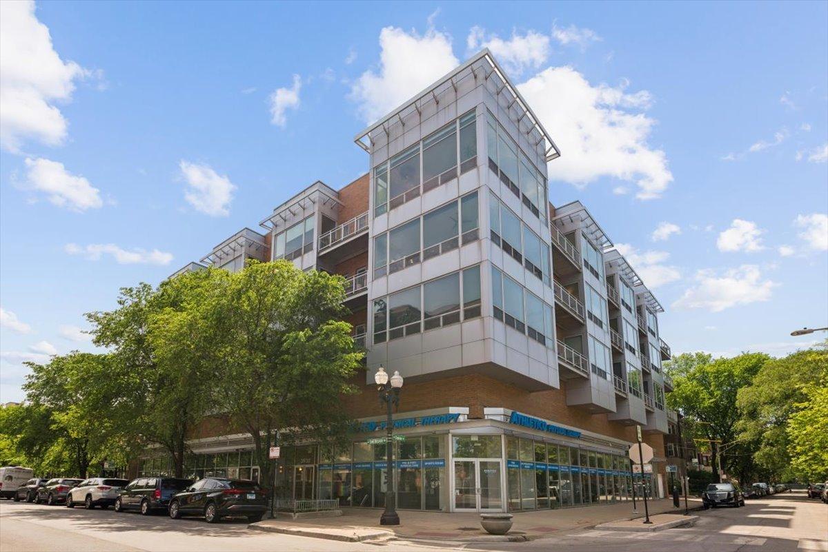 3920 N Sheridan Rd. #311, Chicago, IL 60613