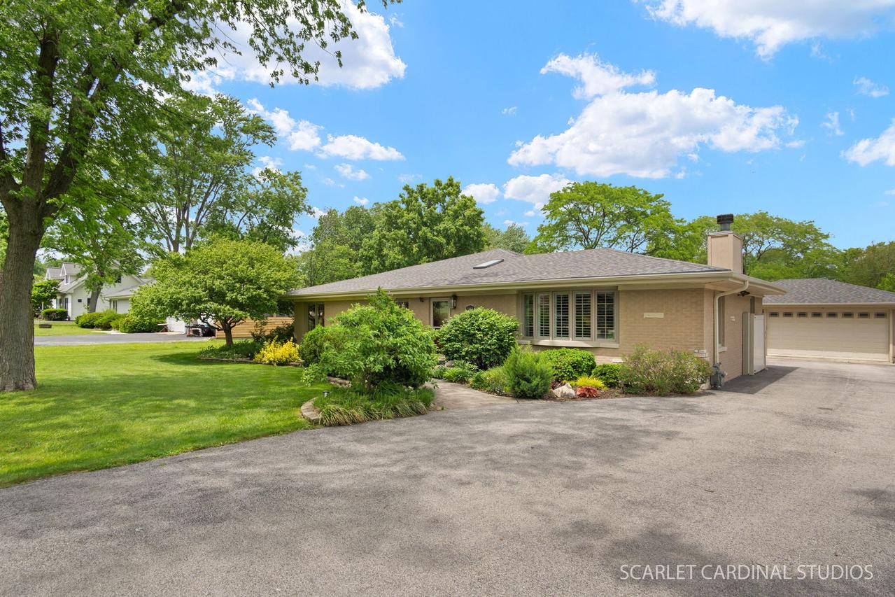 526 72nd St., Darien, IL 60561