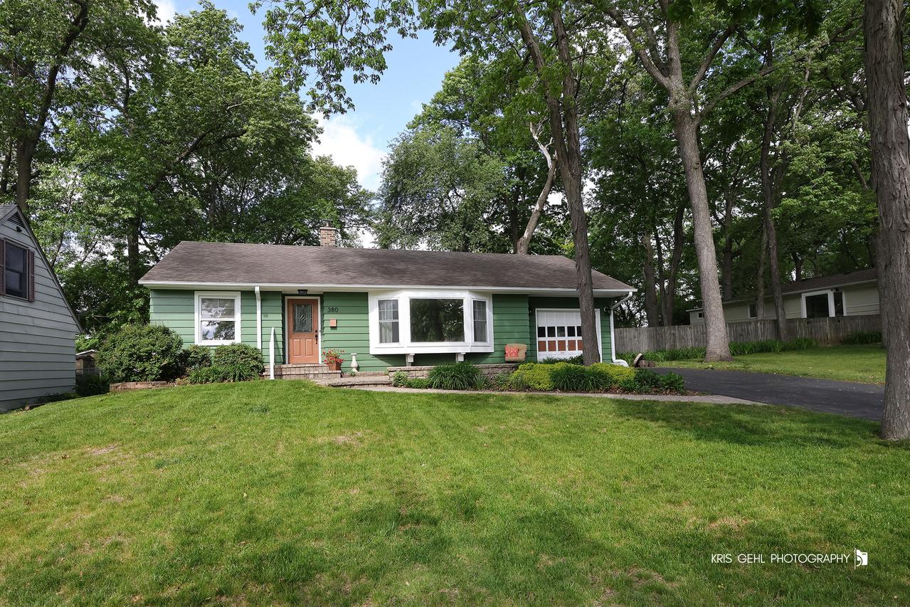 380 Ridge Ave., Crystal Lake, IL 60014