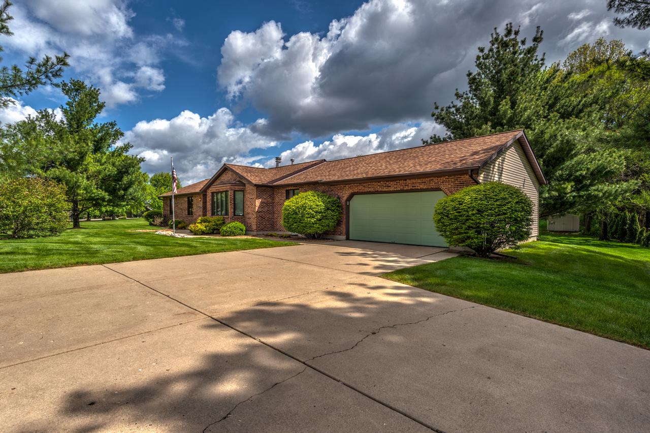0S885 Spring Green Way, Batavia, IL 60510