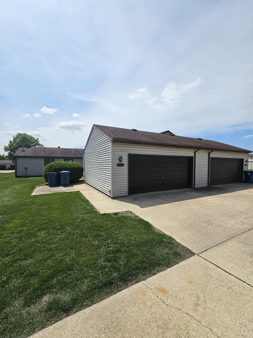 910 Pomona Dr., Champaign, IL 61822