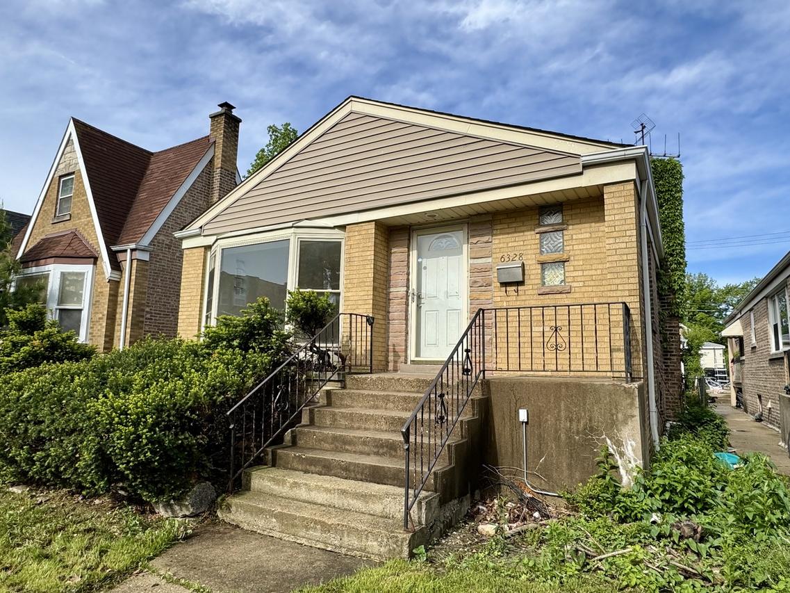 6328 N Troy St., Chicago, IL 60659
