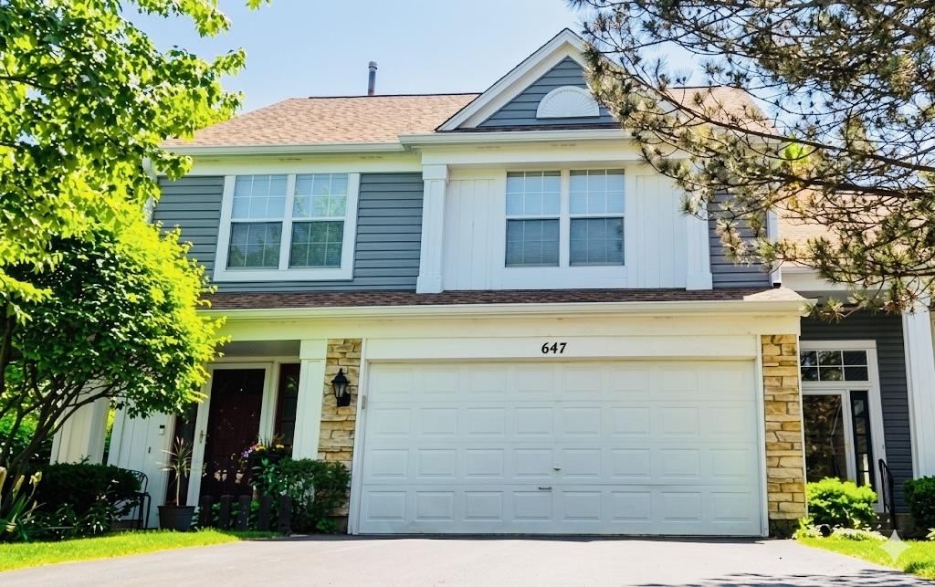647 N Charter Hall Dr., Palatine, IL 60067
