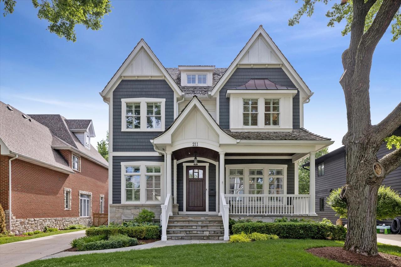 211 S Monroe St., Hinsdale, IL 60521