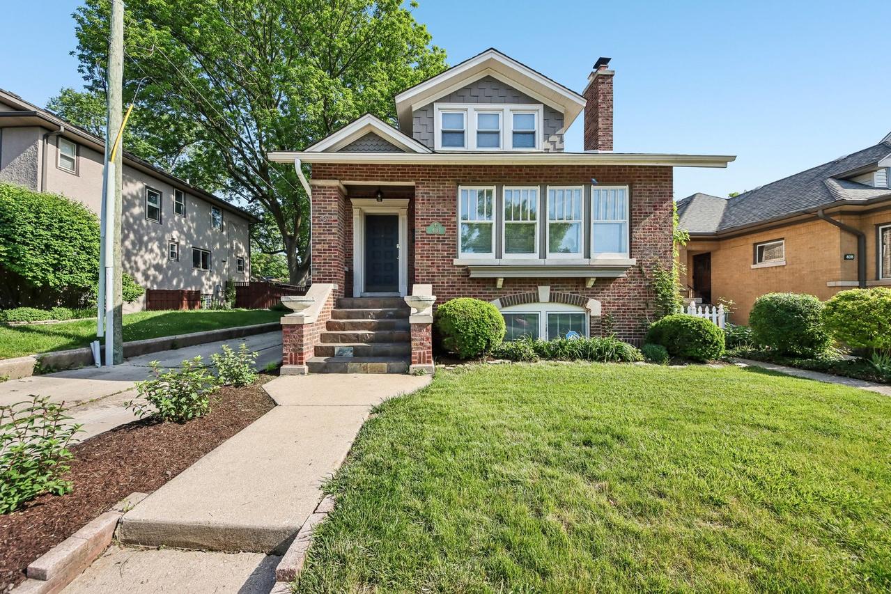 410 Berkshire St., Oak Park, IL 60302