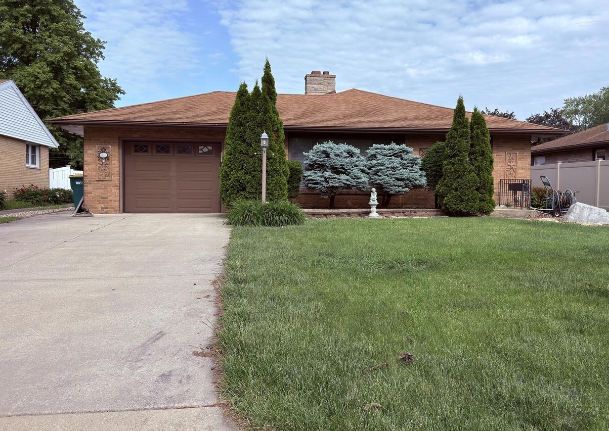 910 Catherine St., Joliet, IL 60435