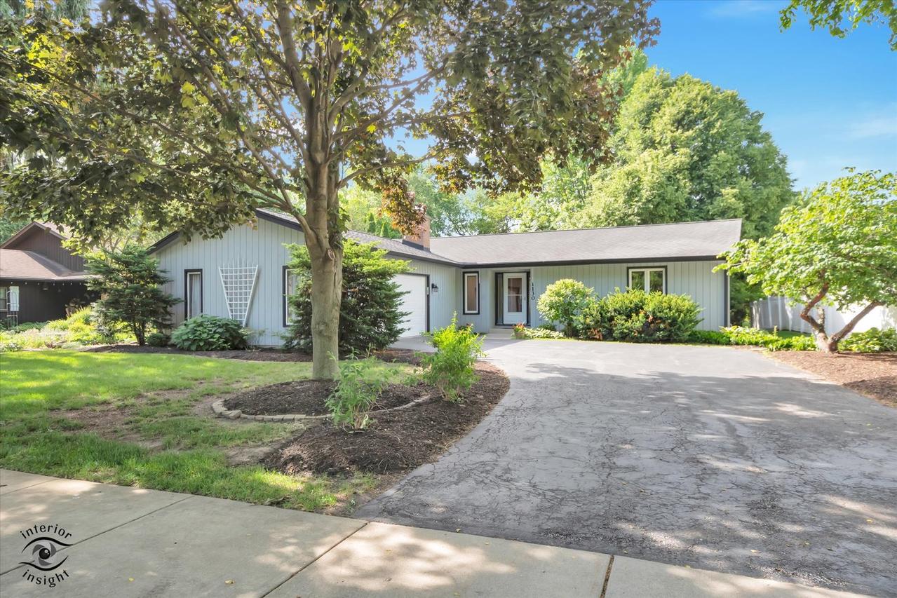 1130 Laureli Cir., Naperville, IL 60540