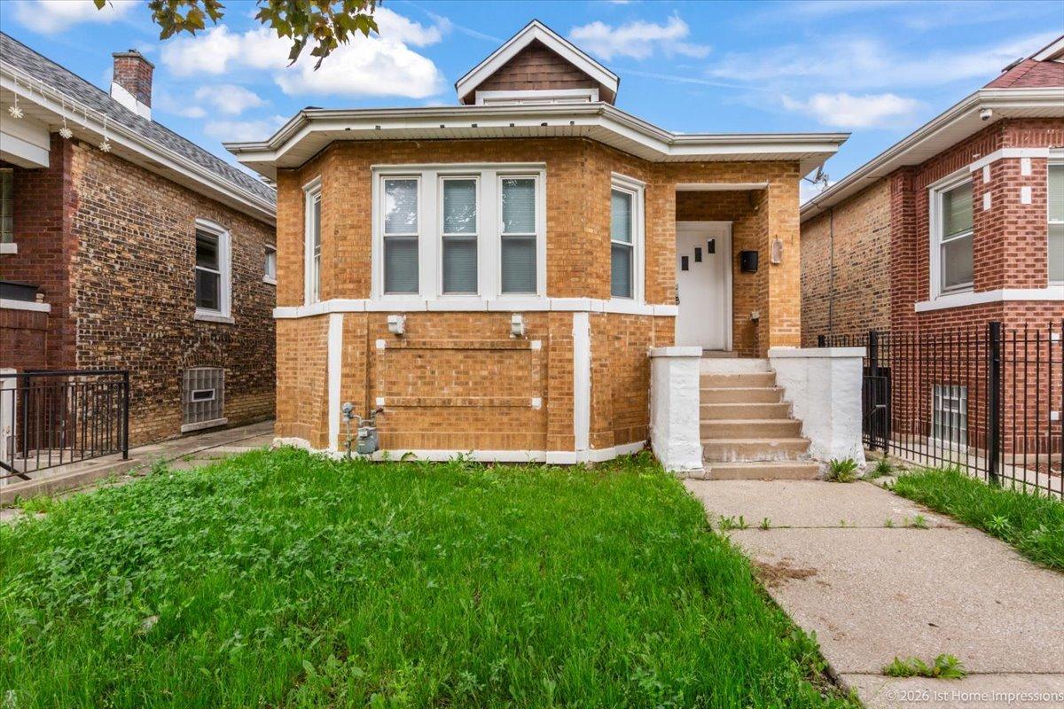 6228 S Fairfield Ave., Chicago, IL 60629