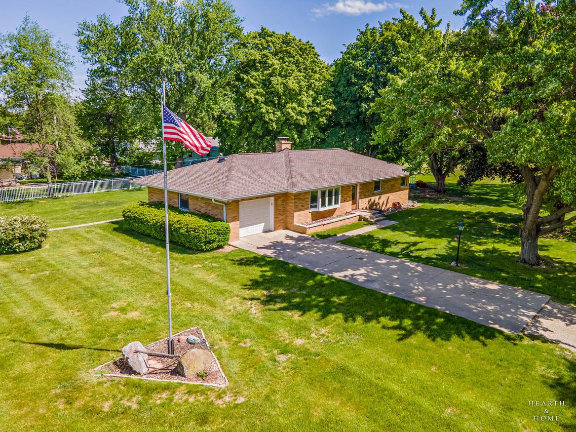 10218 Mcconnell St., Richmond, IL 60071
