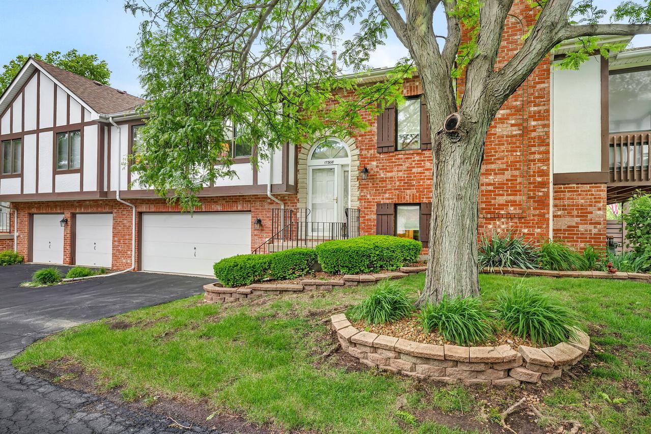 17808 Cameron Pkwy., Orland Park, IL 60467