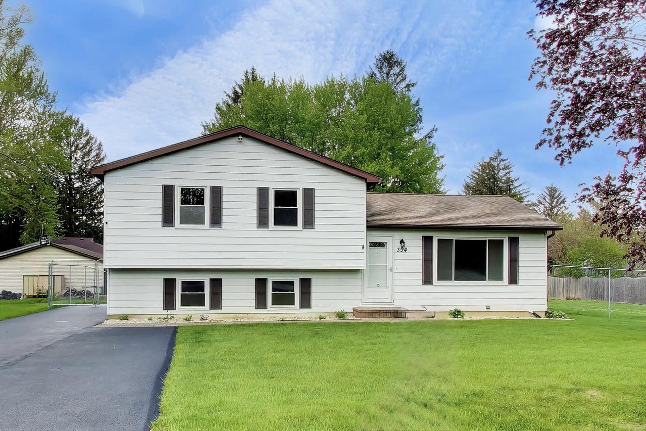 394 Pine Grove Ave., Gurnee, IL 60031
