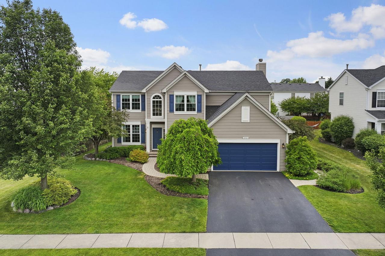 350 Kestrel Ln., Lindenhurst, IL 60046