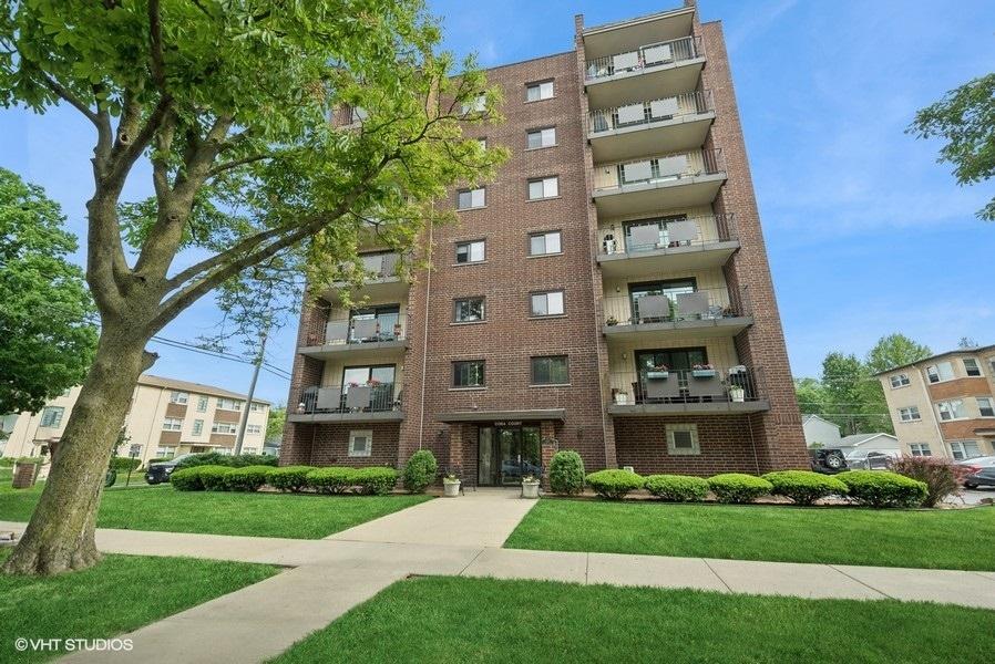 1491 Ashland Ave. #6SW, Des Plaines, IL 60016