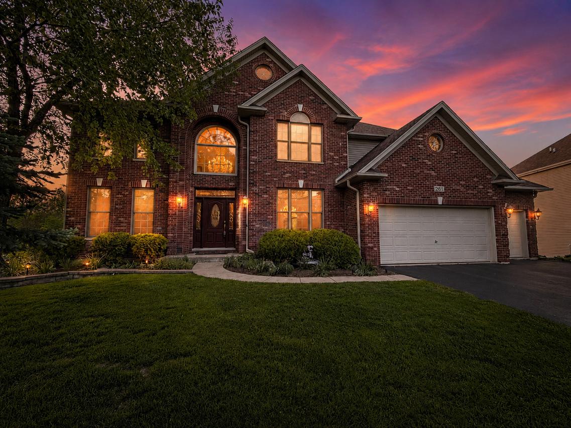 261 Johnson Woods Dr., Batavia, IL 60510