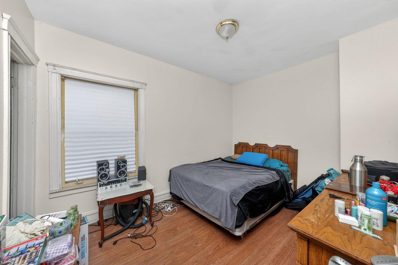 7717 S Luella Ave., Chicago, IL 60649