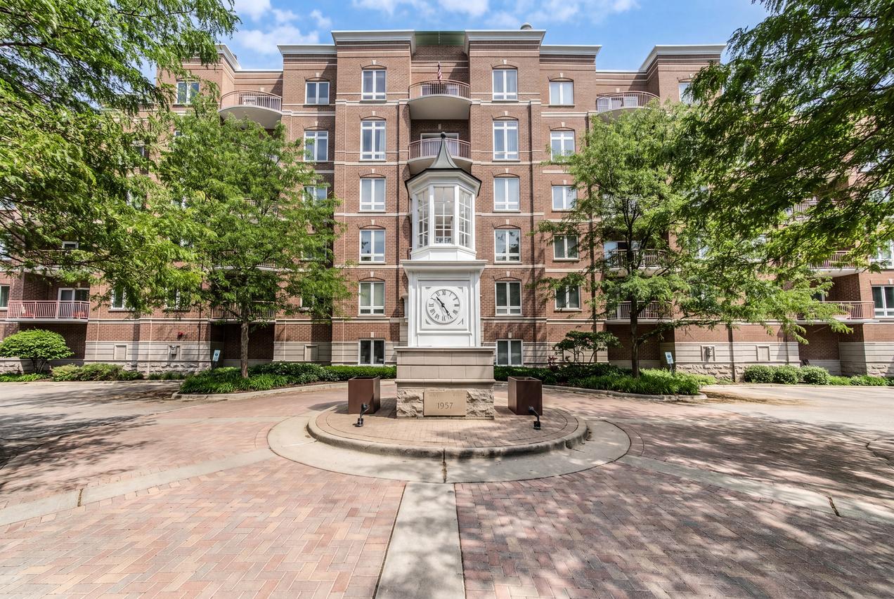 787 Graceland Ave. #604B, Des Plaines, IL 60016
