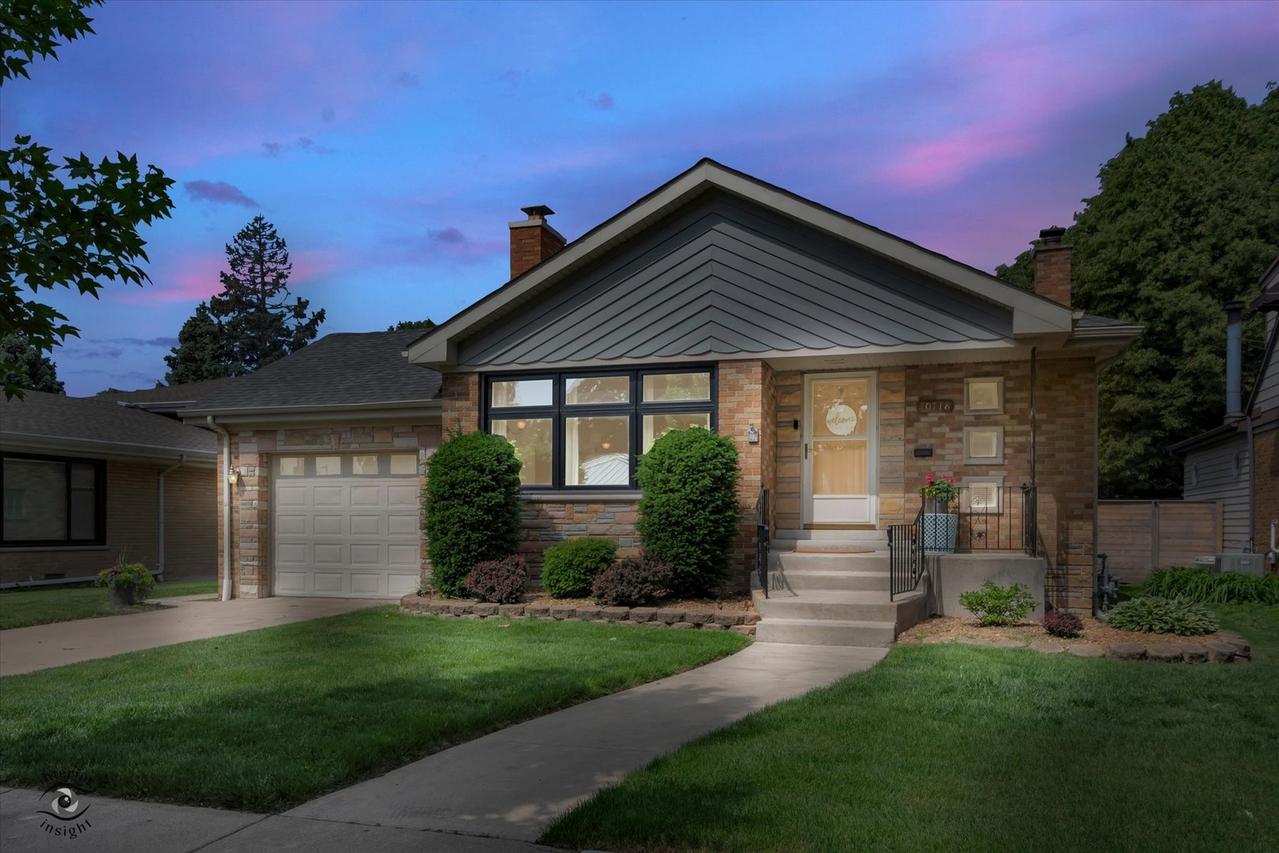 10118 S Turner Ave., Evergreen Park, IL 60805