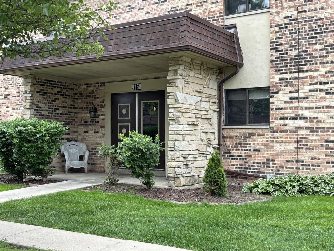 9168 South Rd. #A, Palos Hills, IL 60465