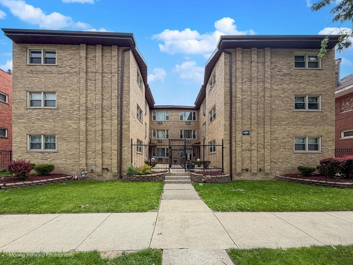 6945 S Chappel Ave. #3A, Chicago, IL 60649