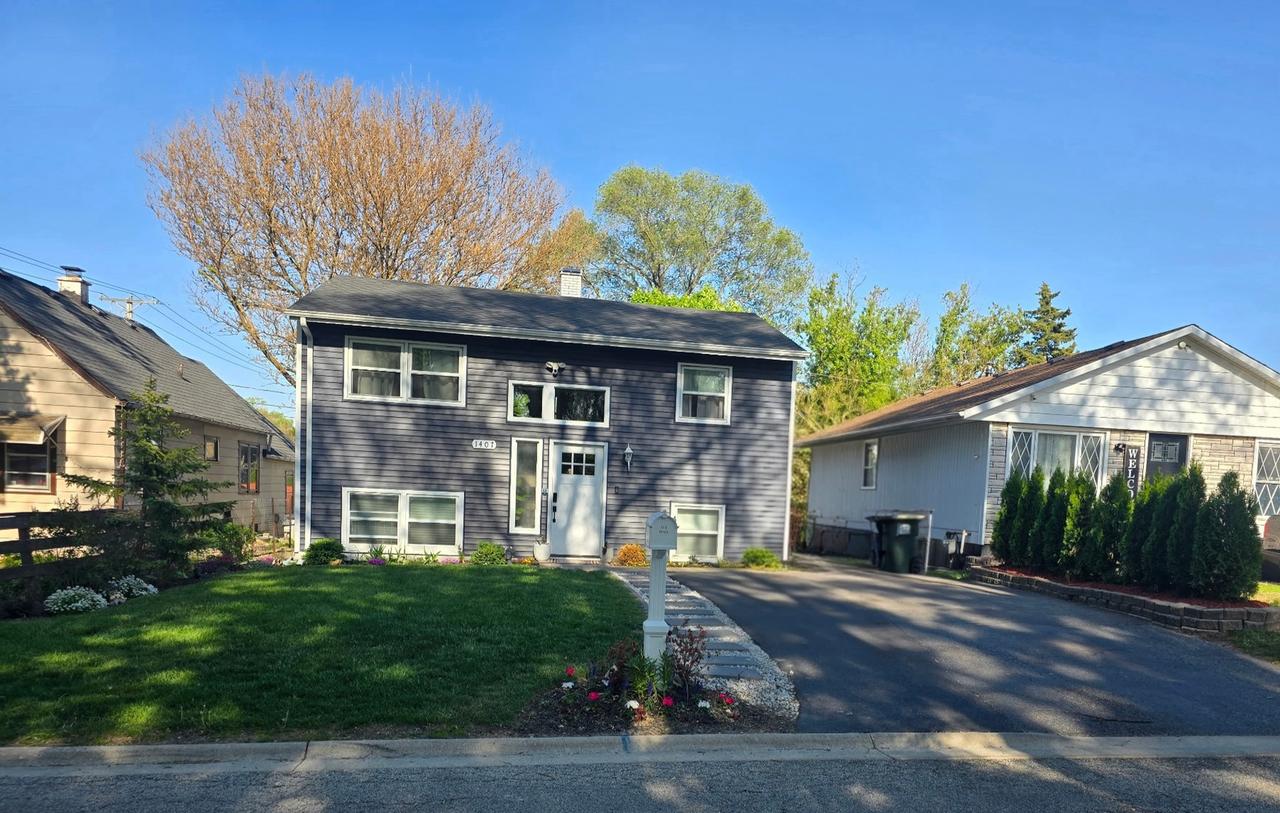 1407 N Oak Ave., Round Lake Beach, IL 60073
