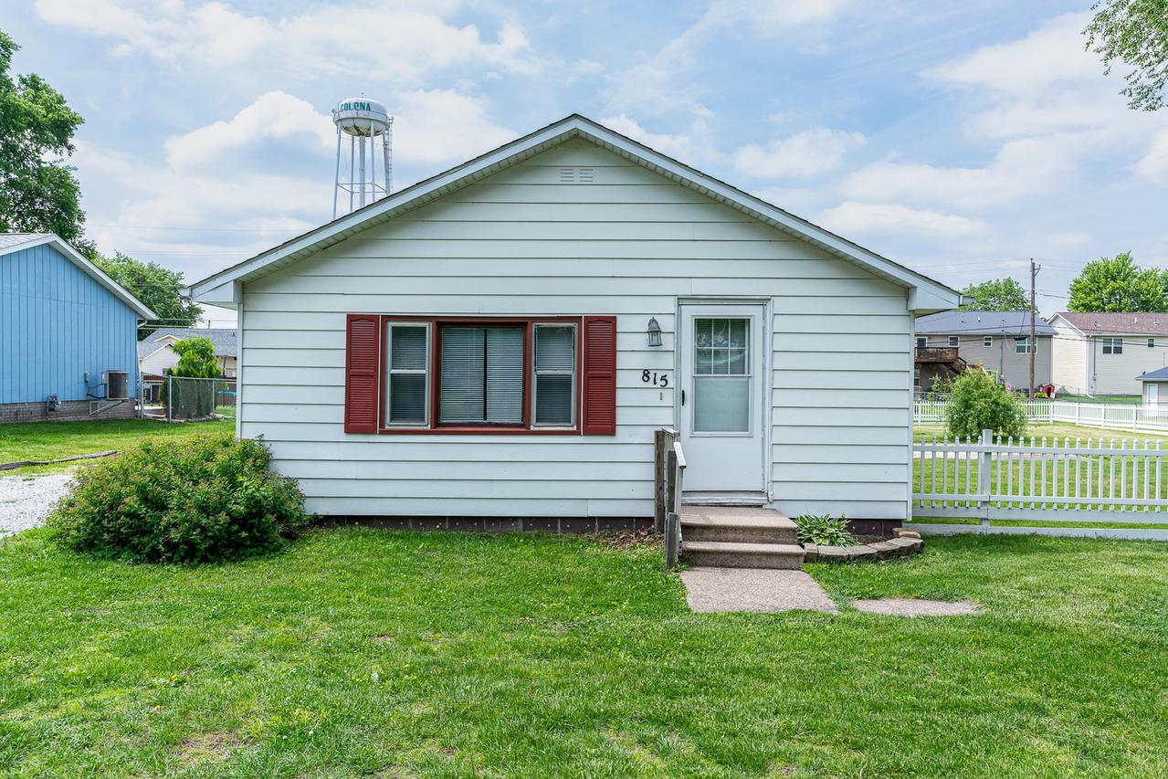 815 7th St., Colona, IL 61241