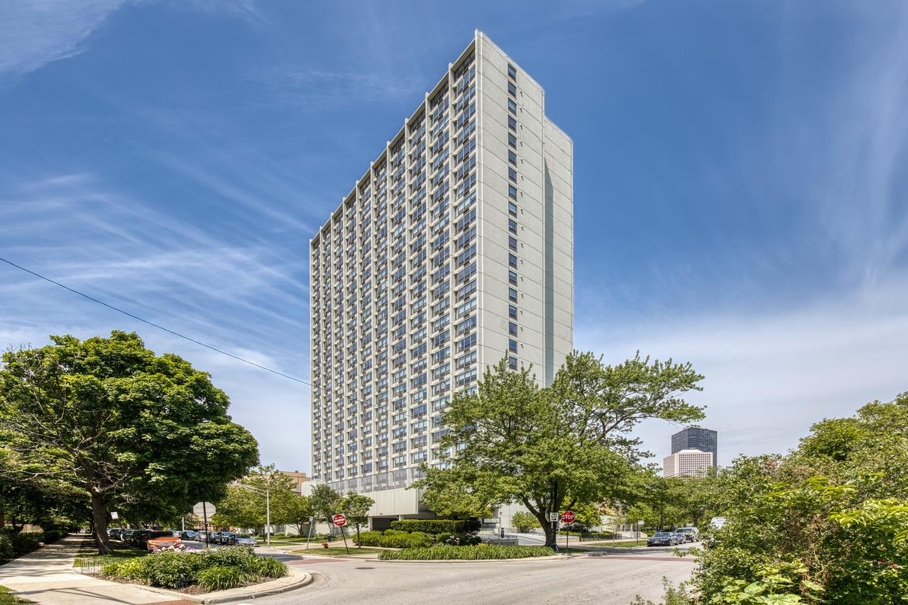 5100 N Marine Dr. #3J, Chicago, IL 60640
