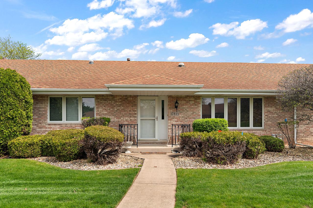17833 Maine Ct., Orland Park, IL 60467